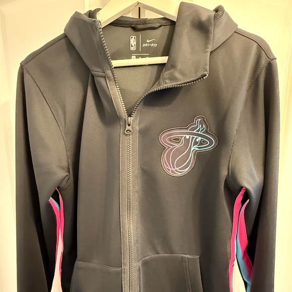 Nike Miami Heat Hoodie Size: Small w. zipper detail - Picture 1 of 11